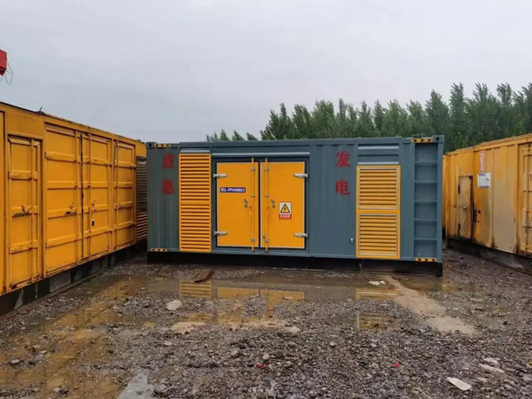 儋州柴油发电机如何判断干式空气滤清器是否需要更换？